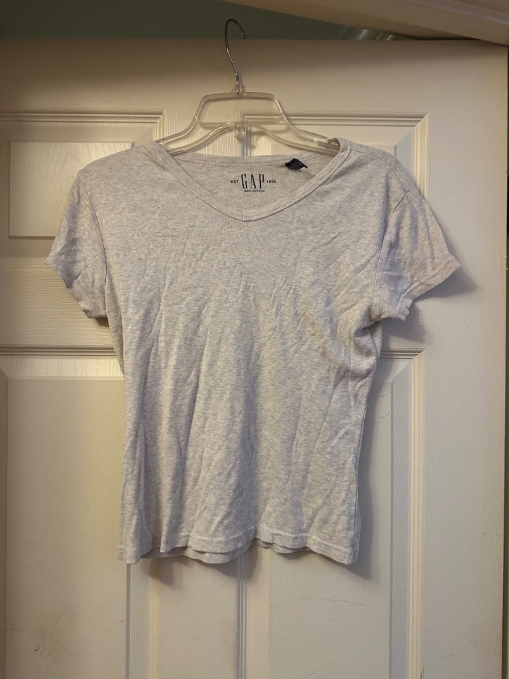 The Gap || Size M || 100% Cotton || Short Sleeved Top